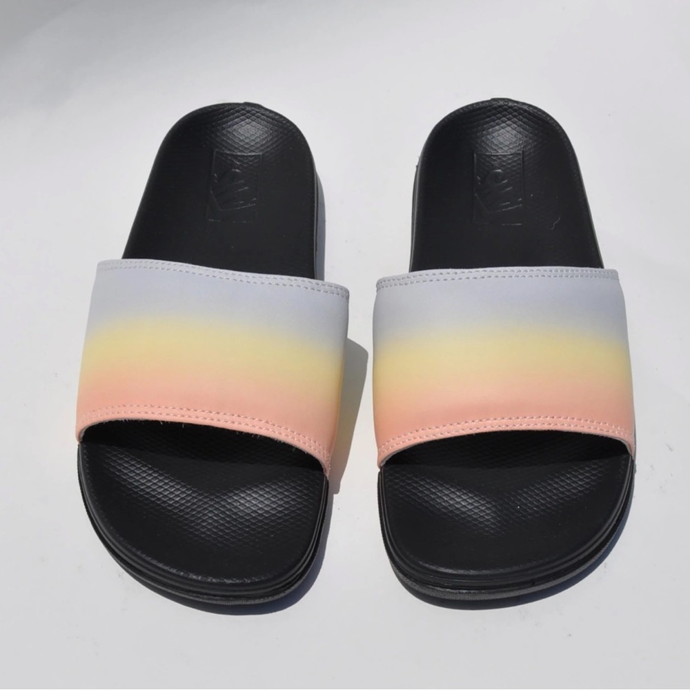 Vans slippers